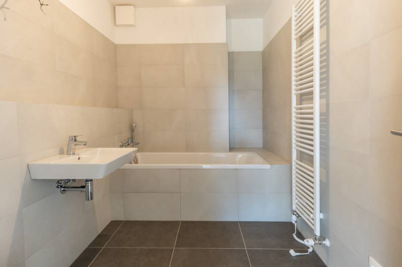 Prodazha 3-komnatnaya, 3-komnatnaya, Martina Granca, Bratislava - Dúbr