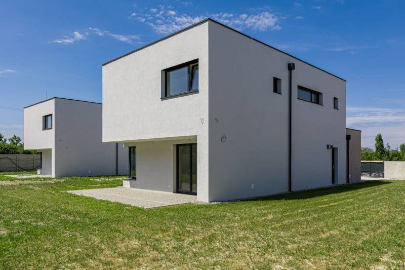 Prodazha CHastnye-doma, CHastnye-doma, Kaštieľska, Senec, Slovakia