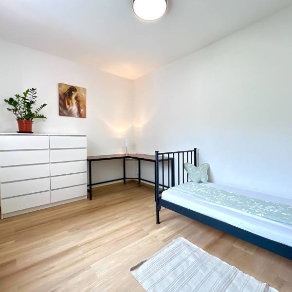 Arenda 3-komnatnaya, 3-komnatnaya, Andrsovova, Bratislava - Petržalka,