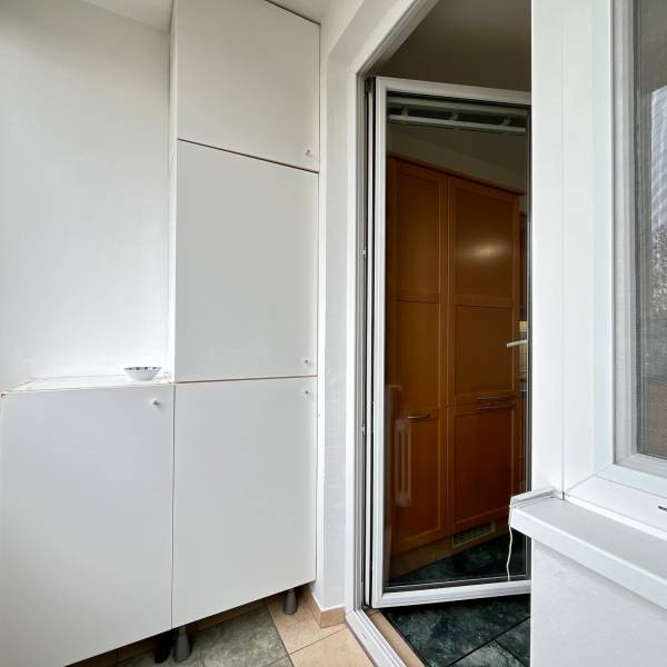 Arenda 3-komnatnaya, 3-komnatnaya, Andrsovova, Bratislava - Petržalka,