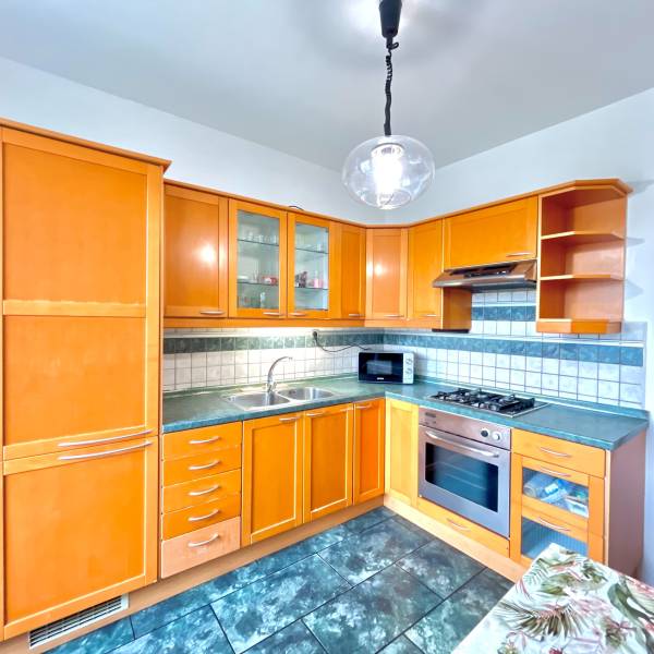 Arenda 3-komnatnaya, 3-komnatnaya, Andrsovova, Bratislava - Petržalka,