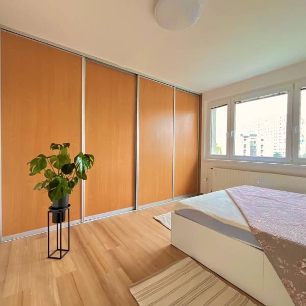 Arenda 3-komnatnaya, 3-komnatnaya, Andrsovova, Bratislava - Petržalka,