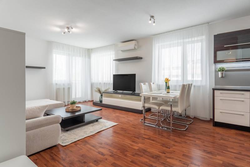 Prodazha 2-komnatnaya, 2-komnatnaya, Podunajská, Bratislava - Podunajs