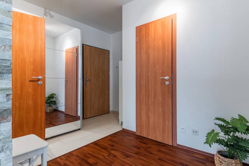 Prodazha 2-komnatnaya, 2-komnatnaya, Podunajská, Bratislava - Podunajs