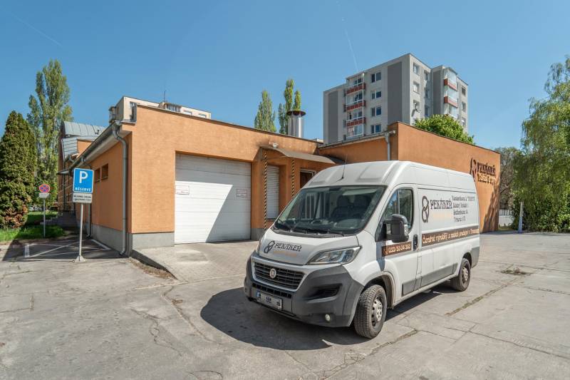 Prodazha Torgovye-pomeshchenija, Torgovye-pomeshchenija, Koniarekova, 