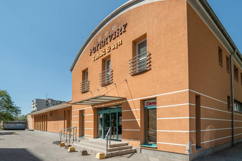 Prodazha Torgovye-pomeshchenija, Torgovye-pomeshchenija, Koniarekova, 