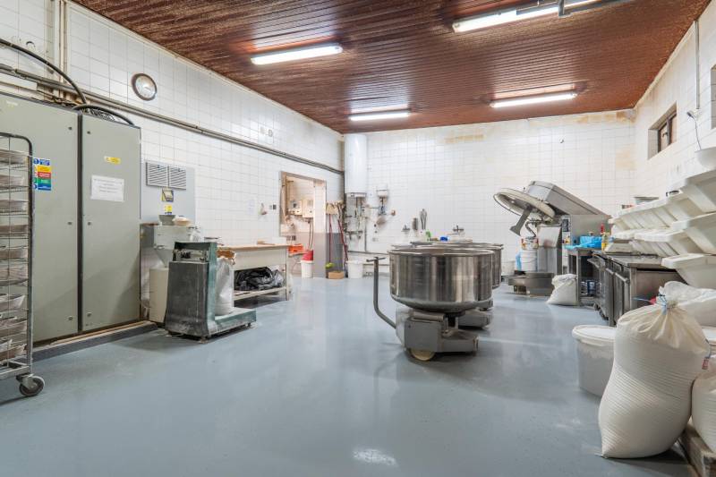 Prodazha Torgovye-pomeshchenija, Torgovye-pomeshchenija, Koniarekova, 