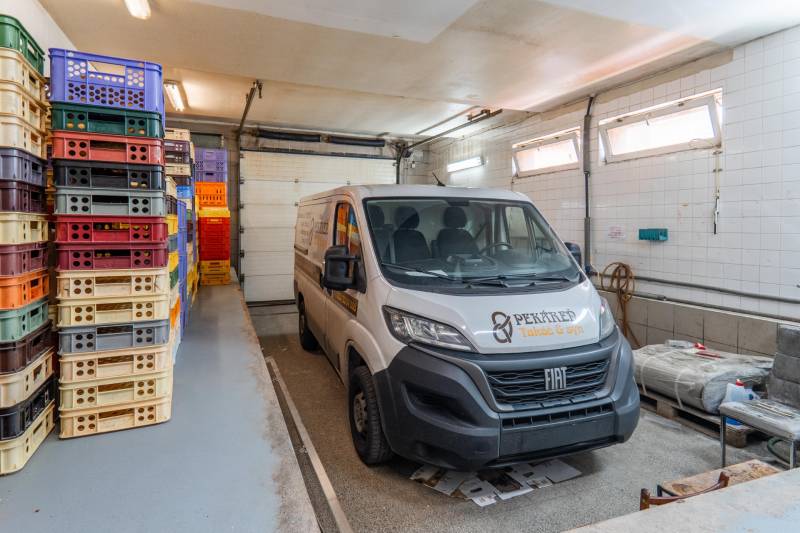 Prodazha Torgovye-pomeshchenija, Torgovye-pomeshchenija, Koniarekova, 