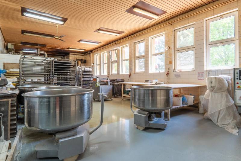 Prodazha Torgovye-pomeshchenija, Torgovye-pomeshchenija, Koniarekova, 