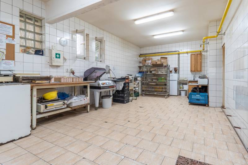 Prodazha Torgovye-pomeshchenija, Torgovye-pomeshchenija, Koniarekova, 