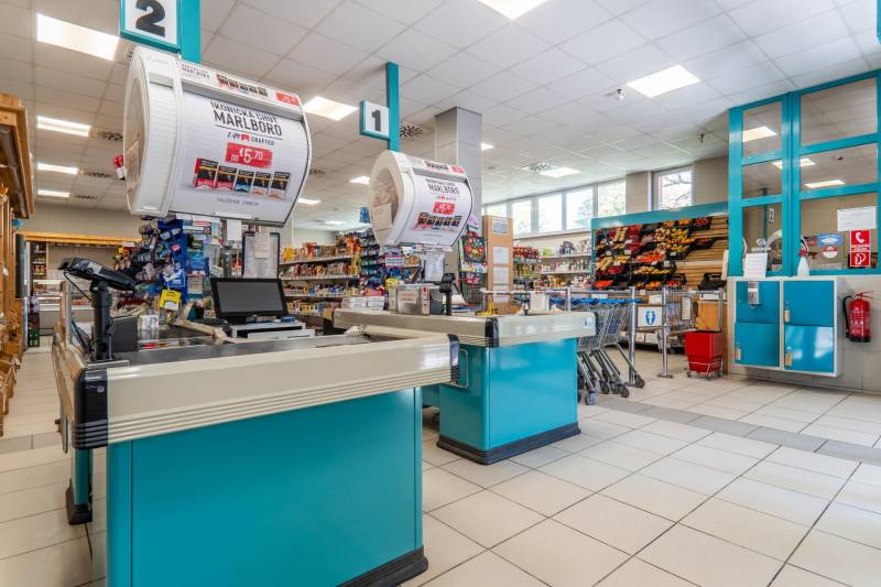 Prodazha Torgovye-pomeshchenija, Torgovye-pomeshchenija, Koniarekova, 