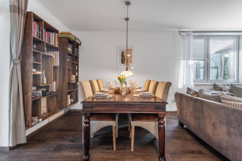 Prodazha CHastnye-doma, CHastnye-doma, K zlatému rohu, Bratislava - De