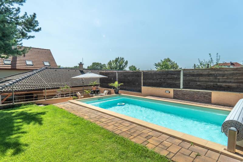 Prodazha CHastnye-doma, CHastnye-doma, K zlatému rohu, Bratislava - De