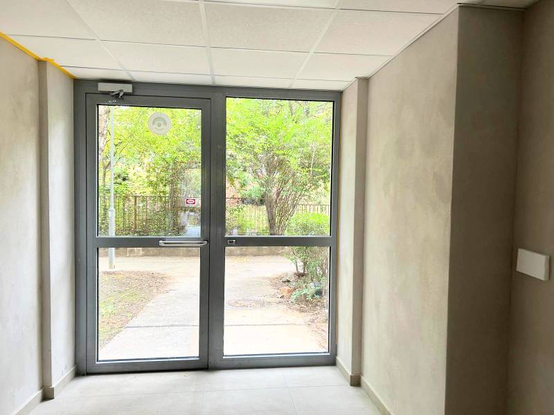 Prodazha 3-komnatnaya, 3-komnatnaya, Eisnerova, Bratislava - Devínska 