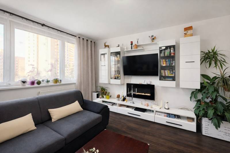 Prodazha 4-komnatnaya, 4-komnatnaya, Vyšehradská, Bratislava - Petržal