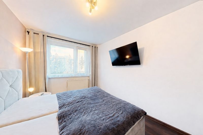 Prodazha 4-komnatnaya, 4-komnatnaya, Vyšehradská, Bratislava - Petržal