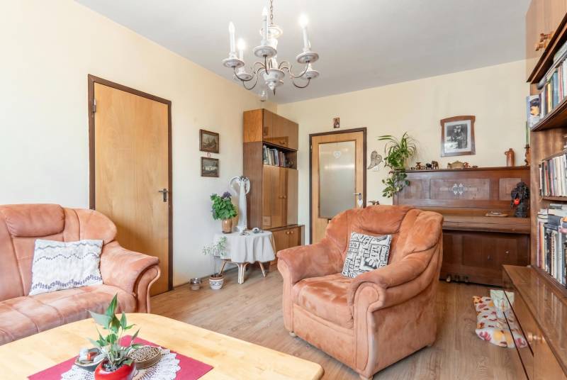 Prodazha 3-komnatnaya, 3-komnatnaya, Mlynarovičova, Bratislava - Petrž