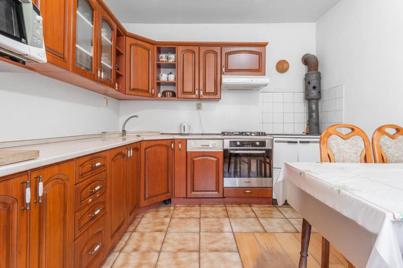 Prodazha CHastnye-doma, CHastnye-doma, Malinovská, Prievidza, Slovakia