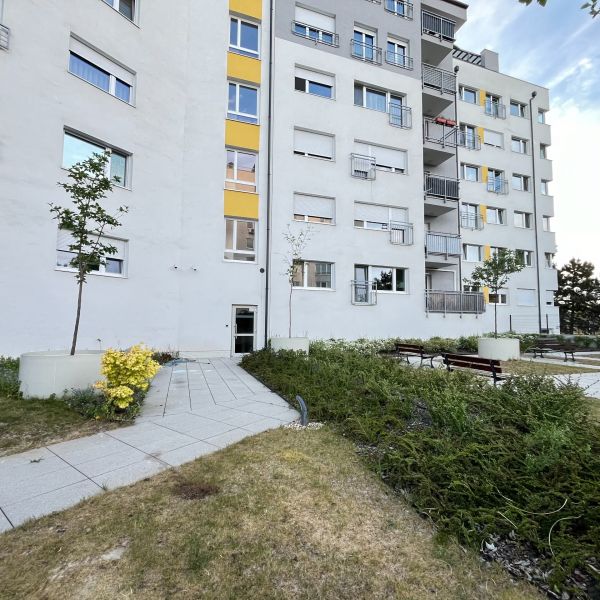 Arenda 2-komnatnaya, 2-komnatnaya, Sputniková, Bratislava - Ružinov, S
