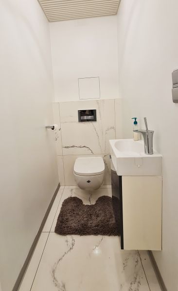 Arenda 3-komnatnaya, 3-komnatnaya, Dvořákovo nábrežie, Bratislava - St