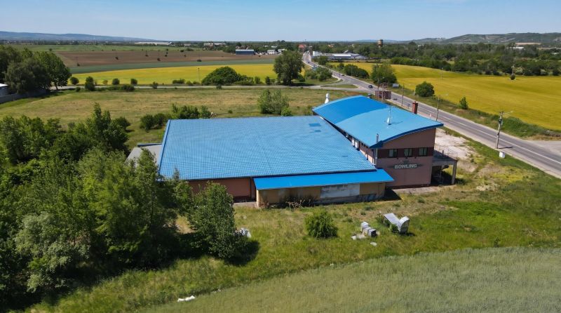 Prodazha Torgovye-pomeshchenija, Torgovye-pomeshchenija, Komenského, N