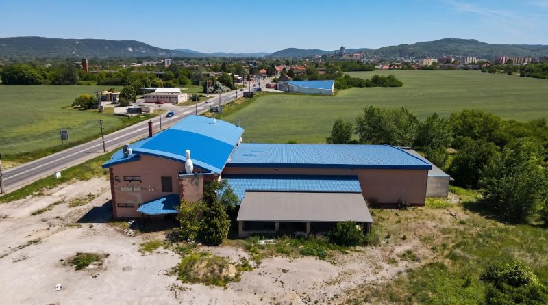 Prodazha Torgovye-pomeshchenija, Torgovye-pomeshchenija, Komenského, N