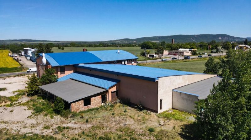 Prodazha Torgovye-pomeshchenija, Torgovye-pomeshchenija, Komenského, N