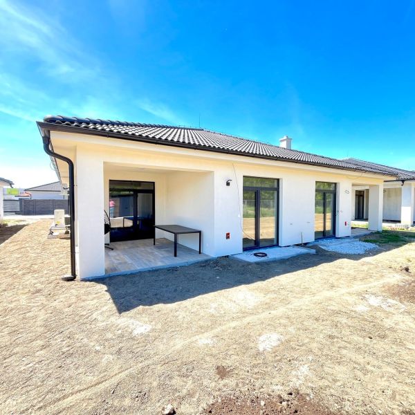 Prodazha CHastnye-doma, CHastnye-doma, Jabloňová, Šaľa, Slovakia