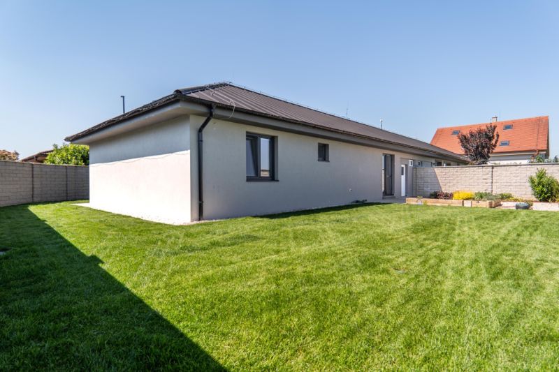 Prodazha CHastnye-doma, CHastnye-doma, Konvalinková, Senec, Slovakia