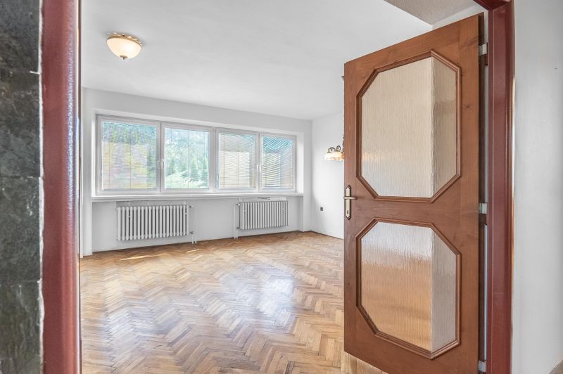 Prodazha CHastnye-doma, CHastnye-doma, M.Chmeliara, Žilina, Slovakia