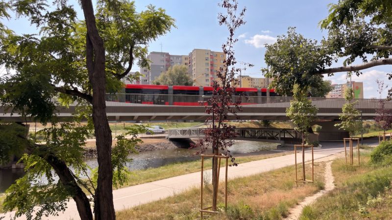 Prodazha 3-komnatnaya, 3-komnatnaya, Rovniankova, Bratislava - Petržal