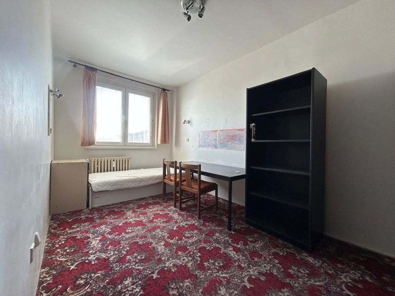 Prodazha 4-komnatnaya, 4-komnatnaya, Slatinská, Bratislava - Vrakuňa, 