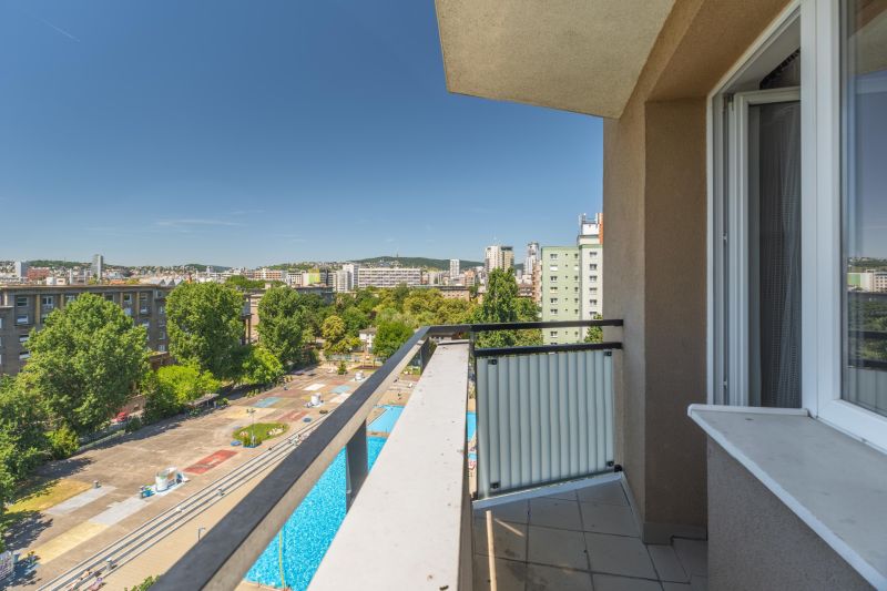 Prodazha 3-komnatnaya, 3-komnatnaya, Ružová dolina, Bratislava - Ružin
