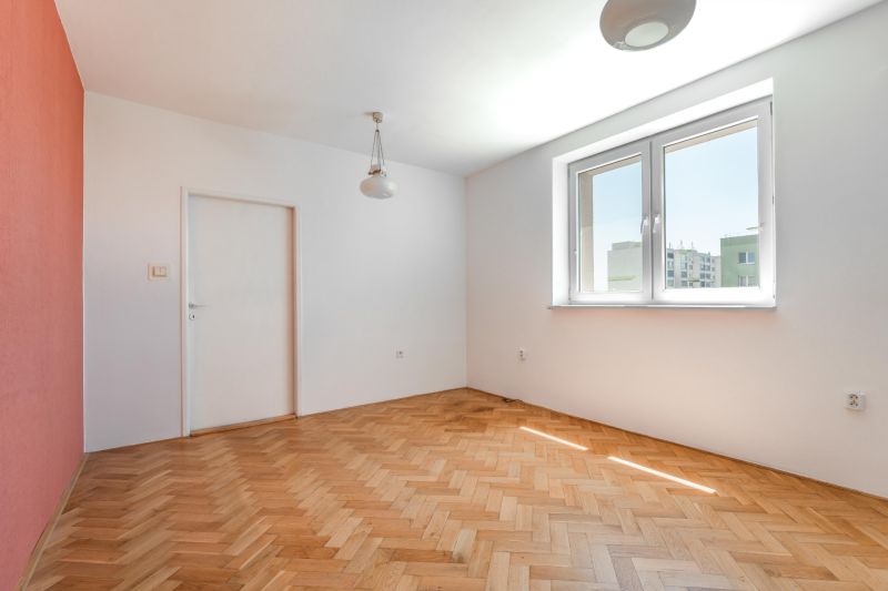 Prodazha 3-komnatnaya, 3-komnatnaya, Ružová dolina, Bratislava - Ružin