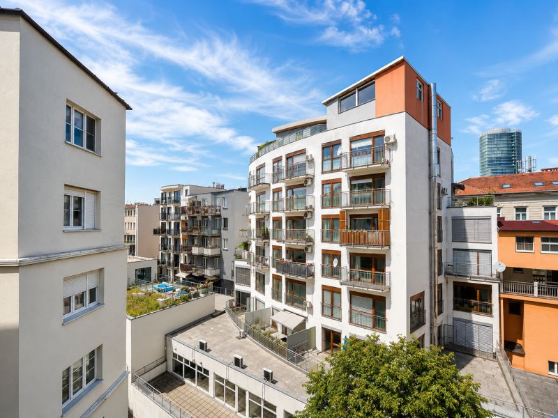 Arenda 3-komnatnaya, 3-komnatnaya, Špitálska, Bratislava - Staré Mesto