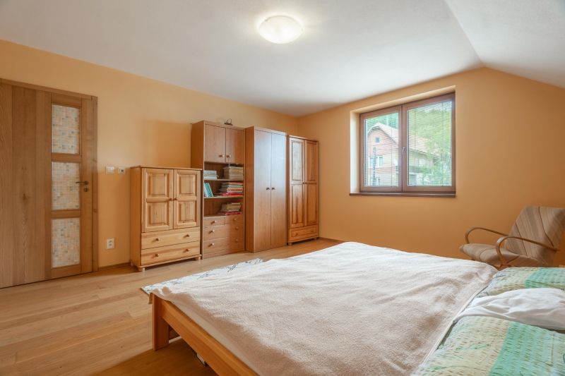 Prodazha CHastnye-doma, CHastnye-doma, Brezno, Slovakia