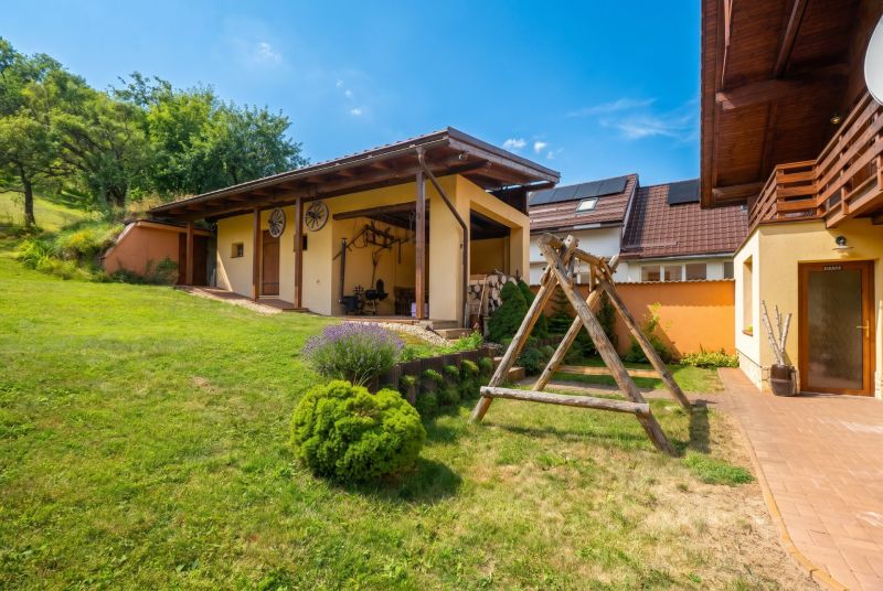 Prodazha CHastnye-doma, CHastnye-doma, Brezno, Slovakia