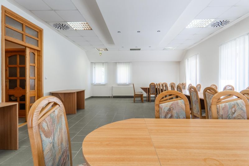 Prodazha Torgovye-pomeshchenija, Torgovye-pomeshchenija, Koniarekova, 