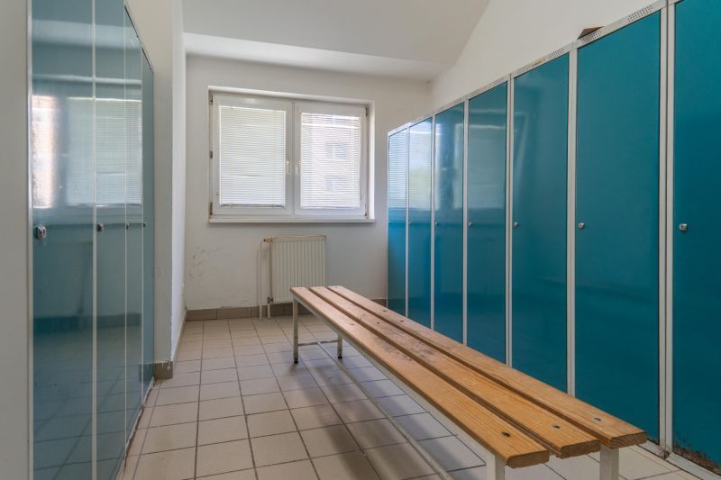 Prodazha Torgovye-pomeshchenija, Torgovye-pomeshchenija, Koniarekova, 