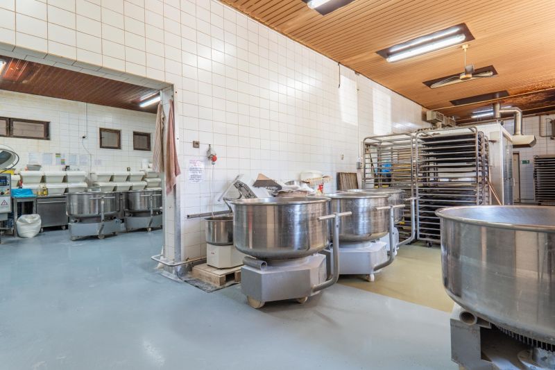 Prodazha Torgovye-pomeshchenija, Torgovye-pomeshchenija, Koniarekova, 