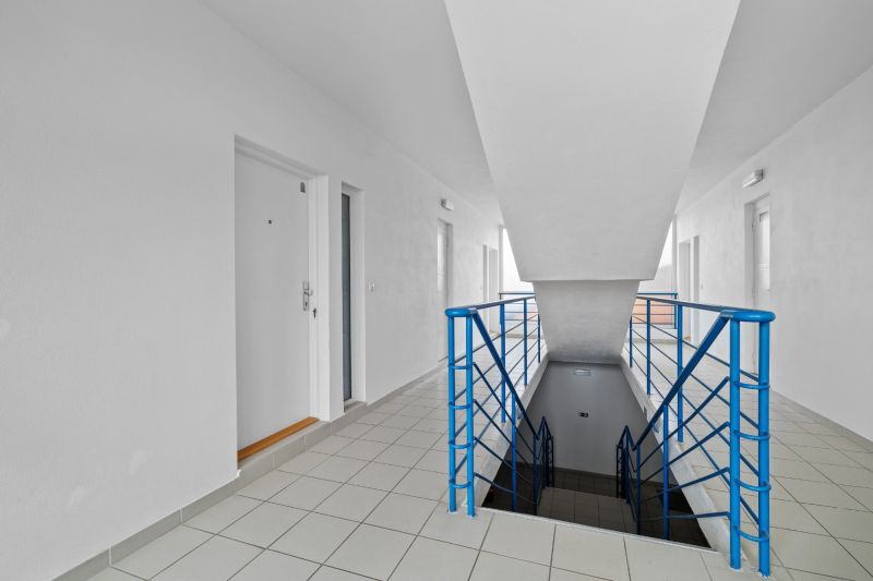 Prodazha 3-komnatnaya, 3-komnatnaya, Robotnícka, Senec, Slovakia