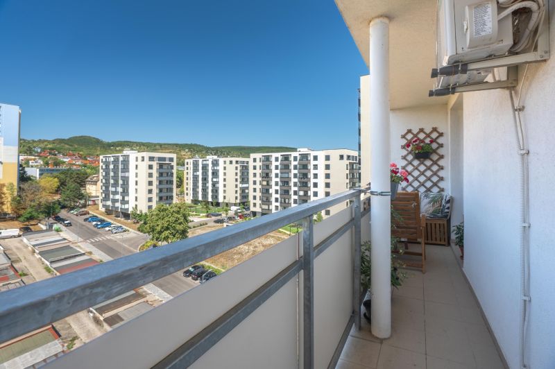 Prodazha 3-komnatnaya, 3-komnatnaya, Sadmelijská, Bratislava - Rača, S