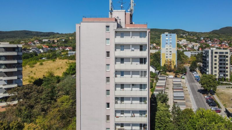 Prodazha 3-komnatnaya, 3-komnatnaya, Sadmelijská, Bratislava - Rača, S