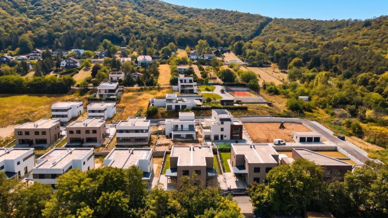 Prodazha CHastnye-doma, CHastnye-doma, Bruck an der Leitha, Austria