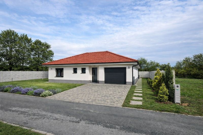 Prodazha CHastnye-doma, CHastnye-doma, Senec, Slovakia