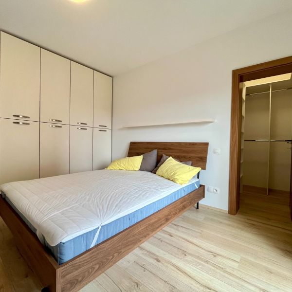 Arenda 3-komnatnaya, 3-komnatnaya, Račianska, Bratislava - Nové Mesto,