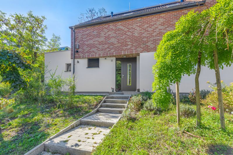 Arenda CHastnye-doma, CHastnye-doma, Vtáčie údolie, Bratislava - Nové 