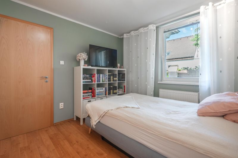 Prodazha CHastnye-doma, CHastnye-doma, Žihľavová, Bratislava - Vrakuňa