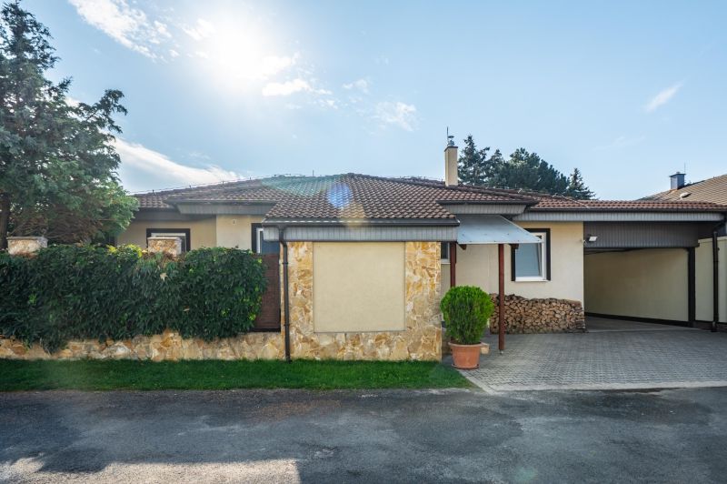 Prodazha CHastnye-doma, CHastnye-doma, Žihľavová, Bratislava - Vrakuňa