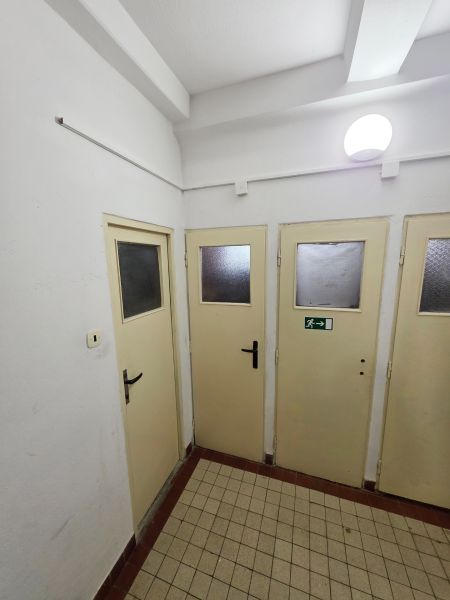 Prodazha 4-komnatnaya, 4-komnatnaya, Rovníková, Bratislava - Ružinov, 